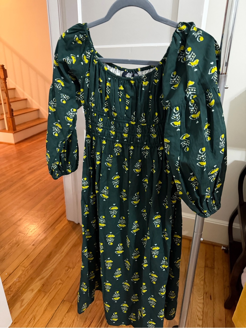 Green Floral Long-Sleeve Midi Dress with Puff Sleeves